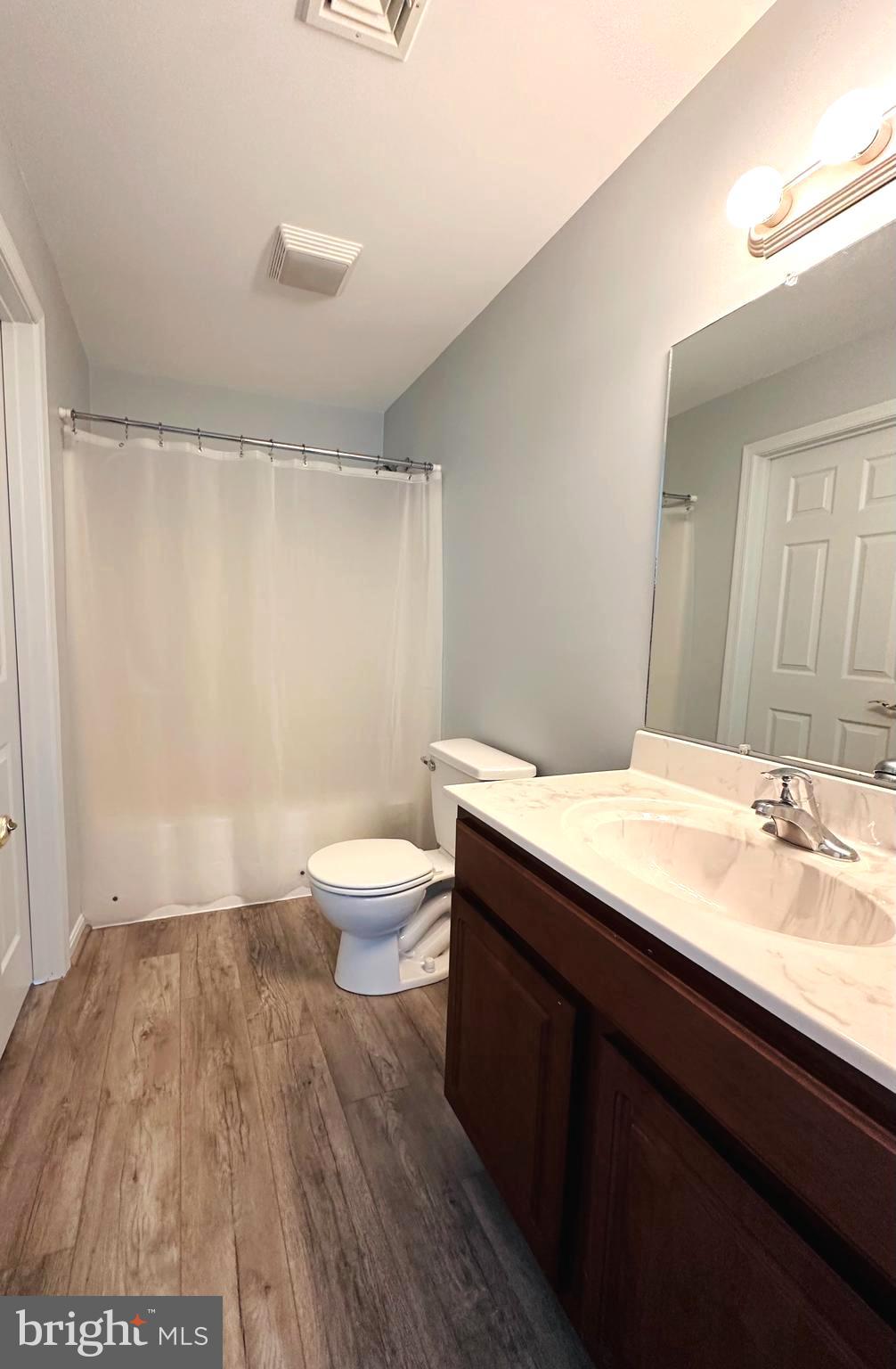 THE PINNACLE - Residential Lease