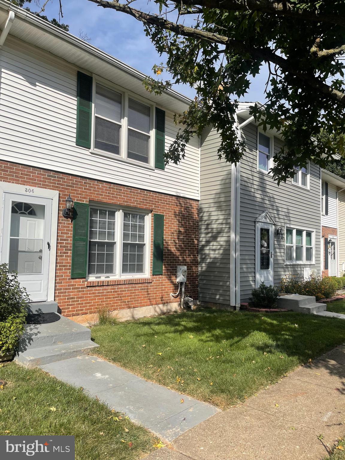 OAKWOOD VILLAGE - Residential