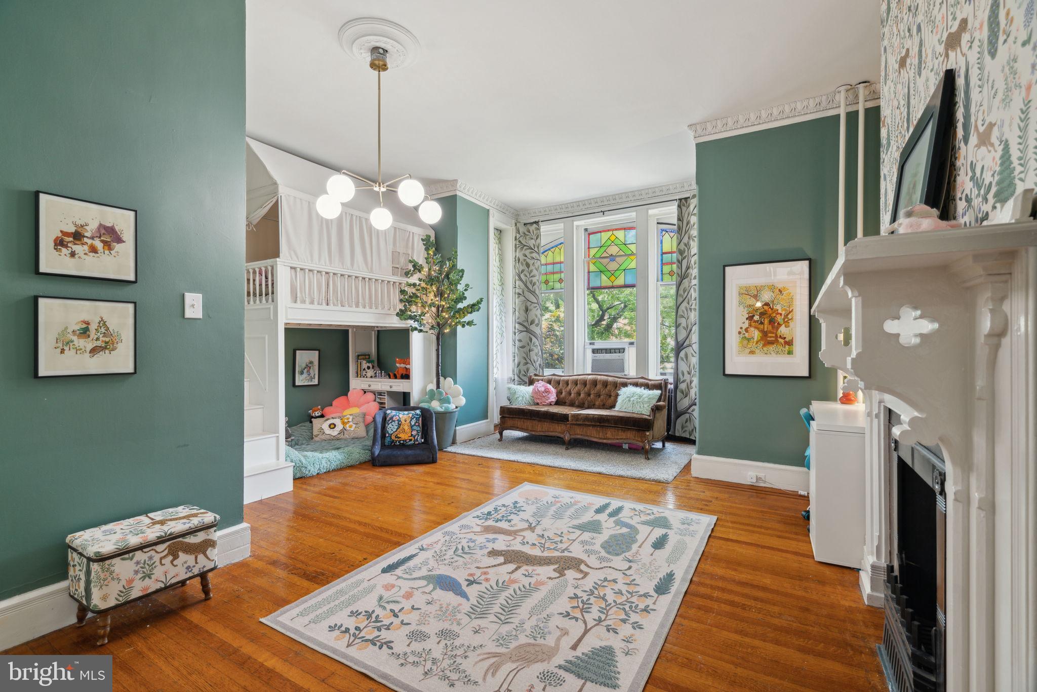 FAIRMOUNT - Residential