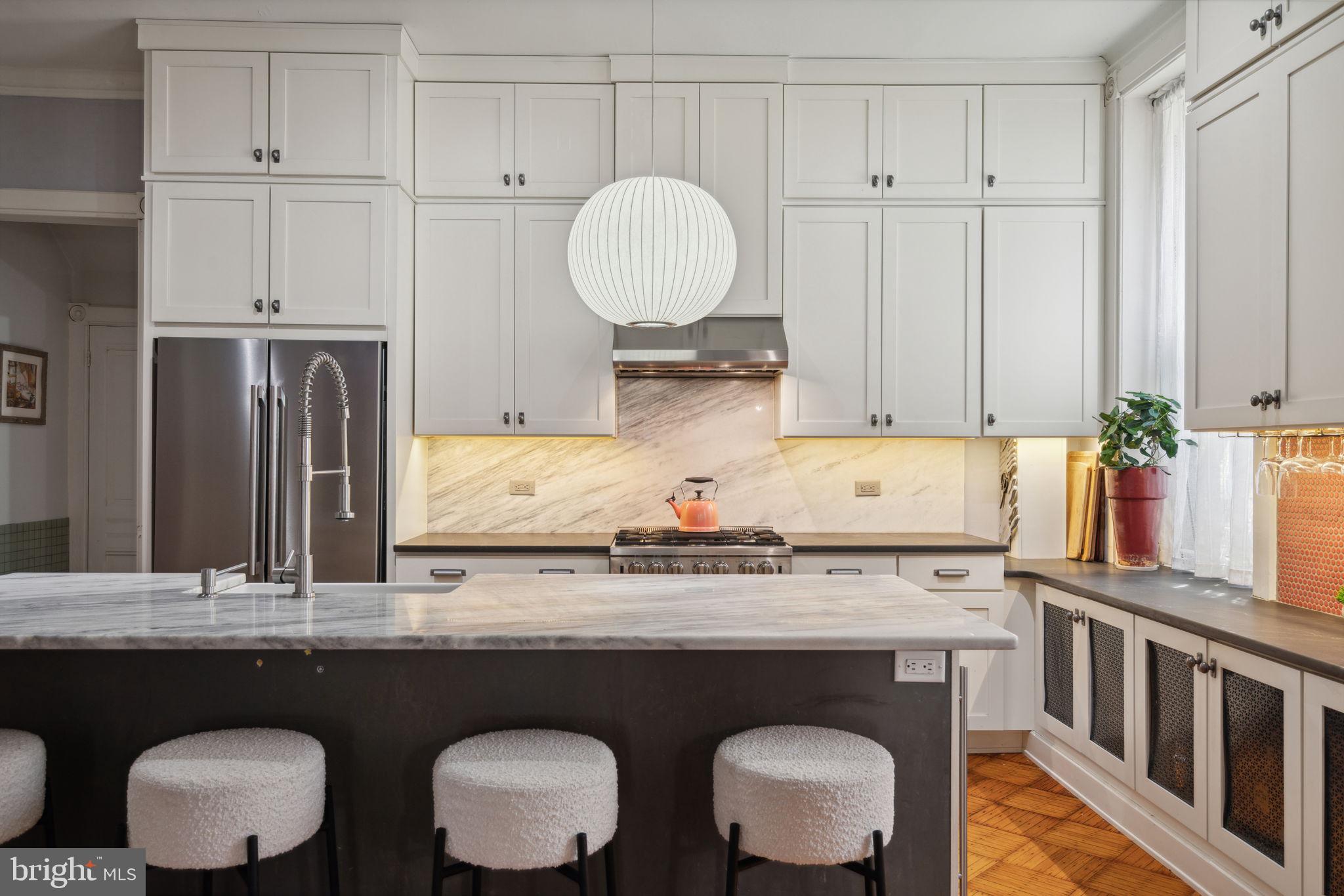 FAIRMOUNT - Residential