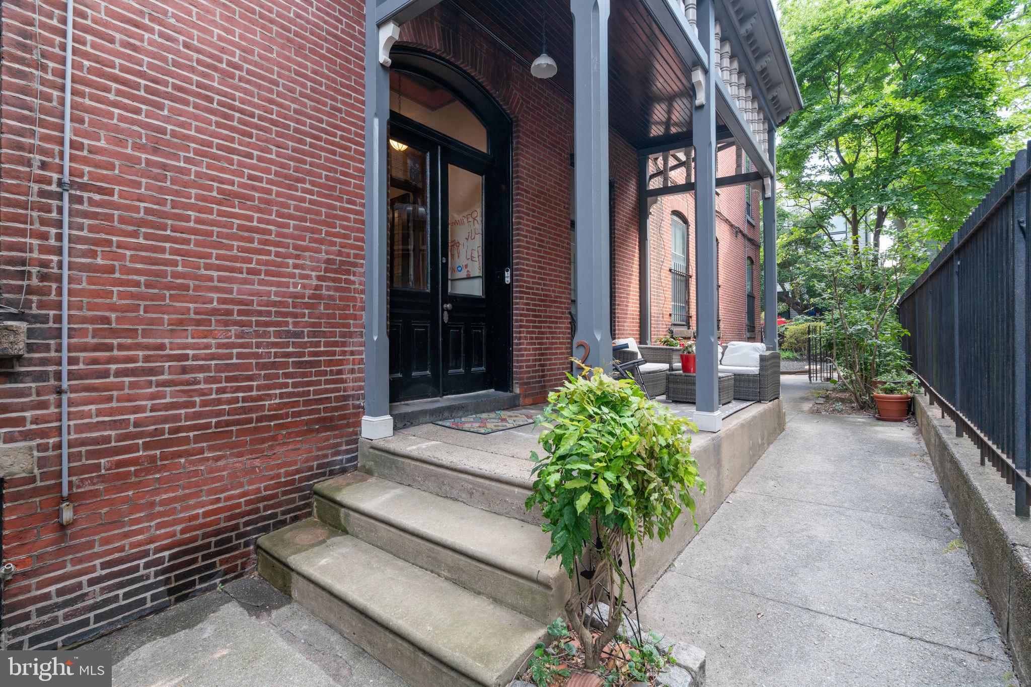 FAIRMOUNT - Residential