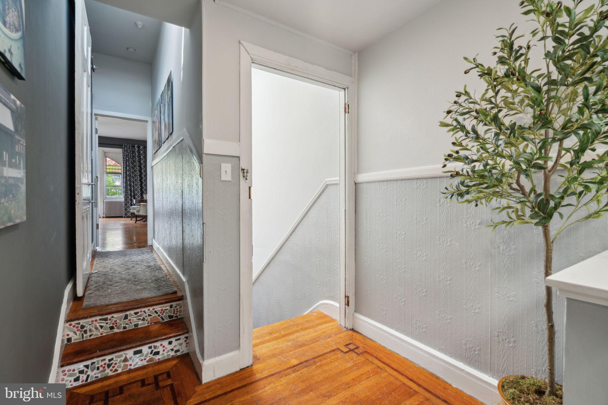 FAIRMOUNT - Residential