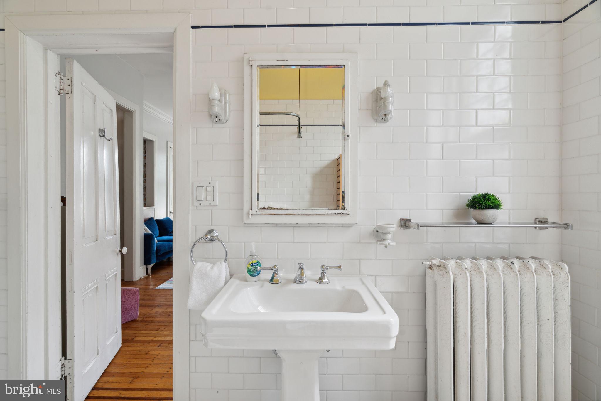 FAIRMOUNT - Residential