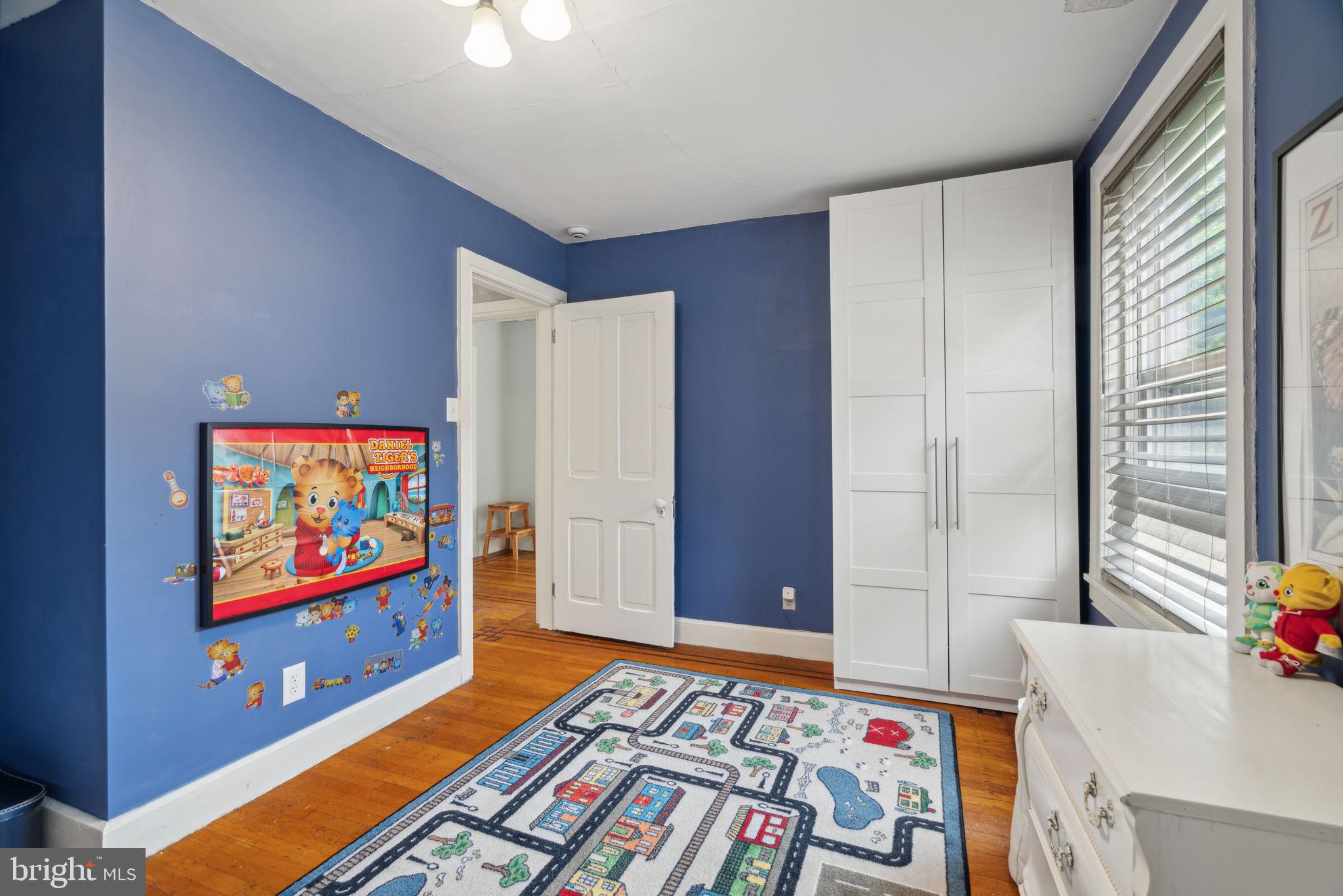 FAIRMOUNT - Residential