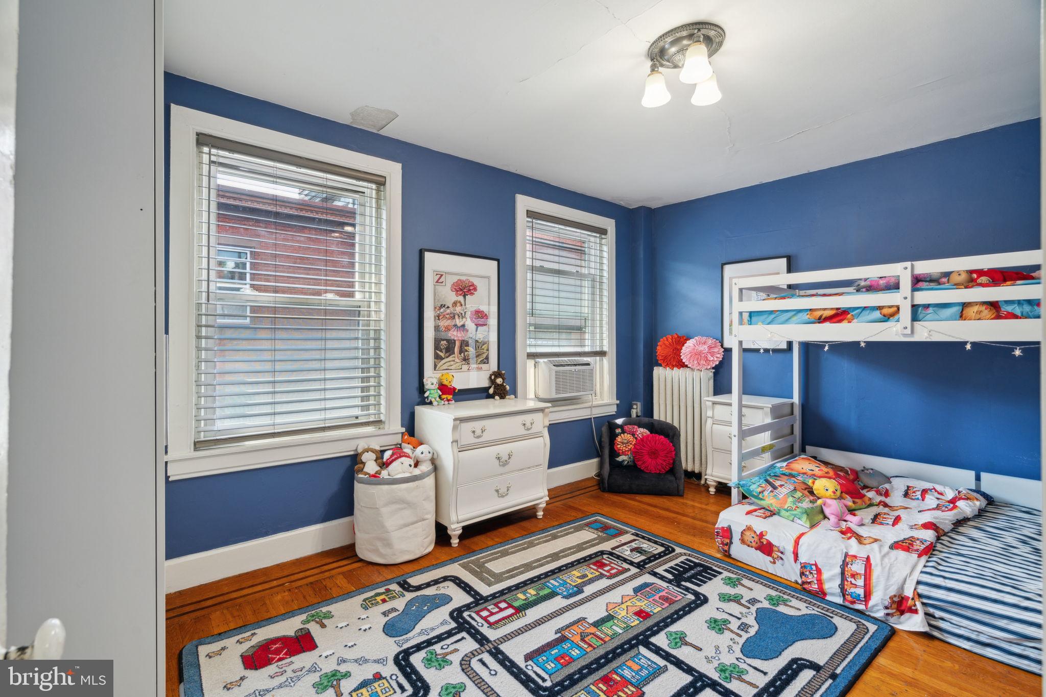 FAIRMOUNT - Residential