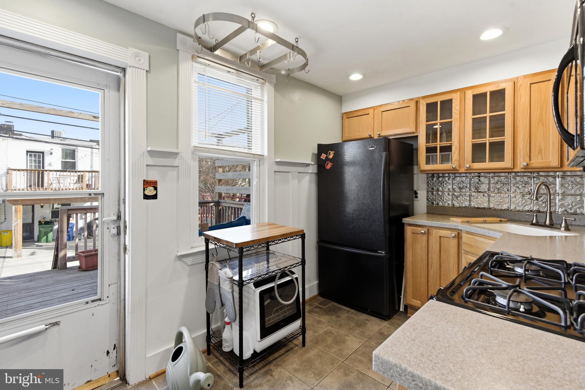 RIVERSIDE - Residential