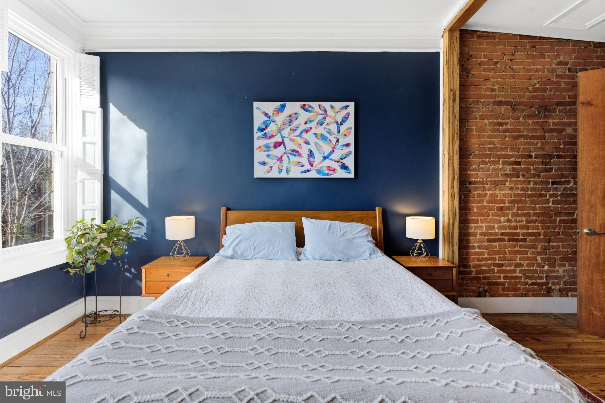 RIVERSIDE - Residential