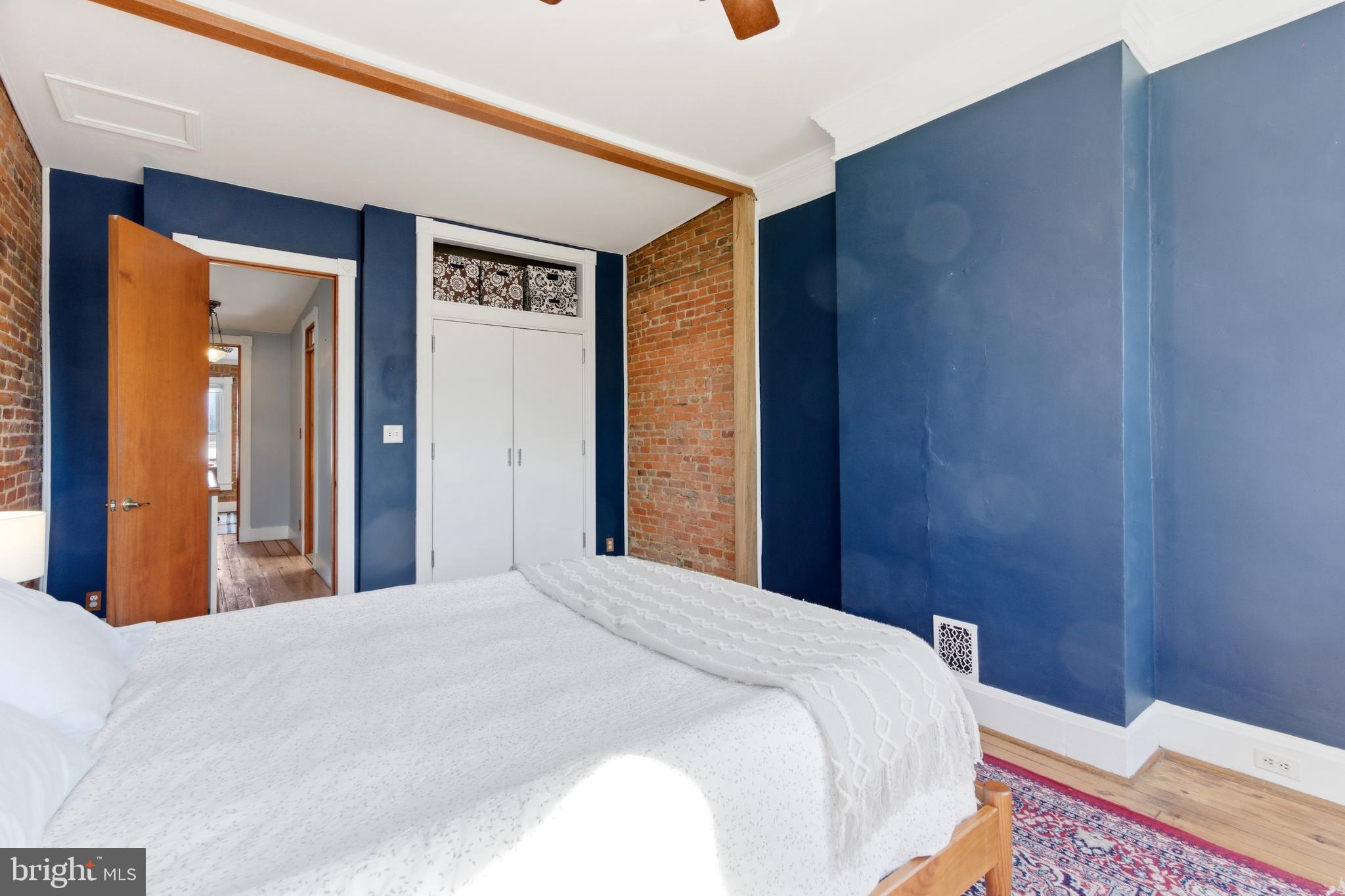 RIVERSIDE - Residential