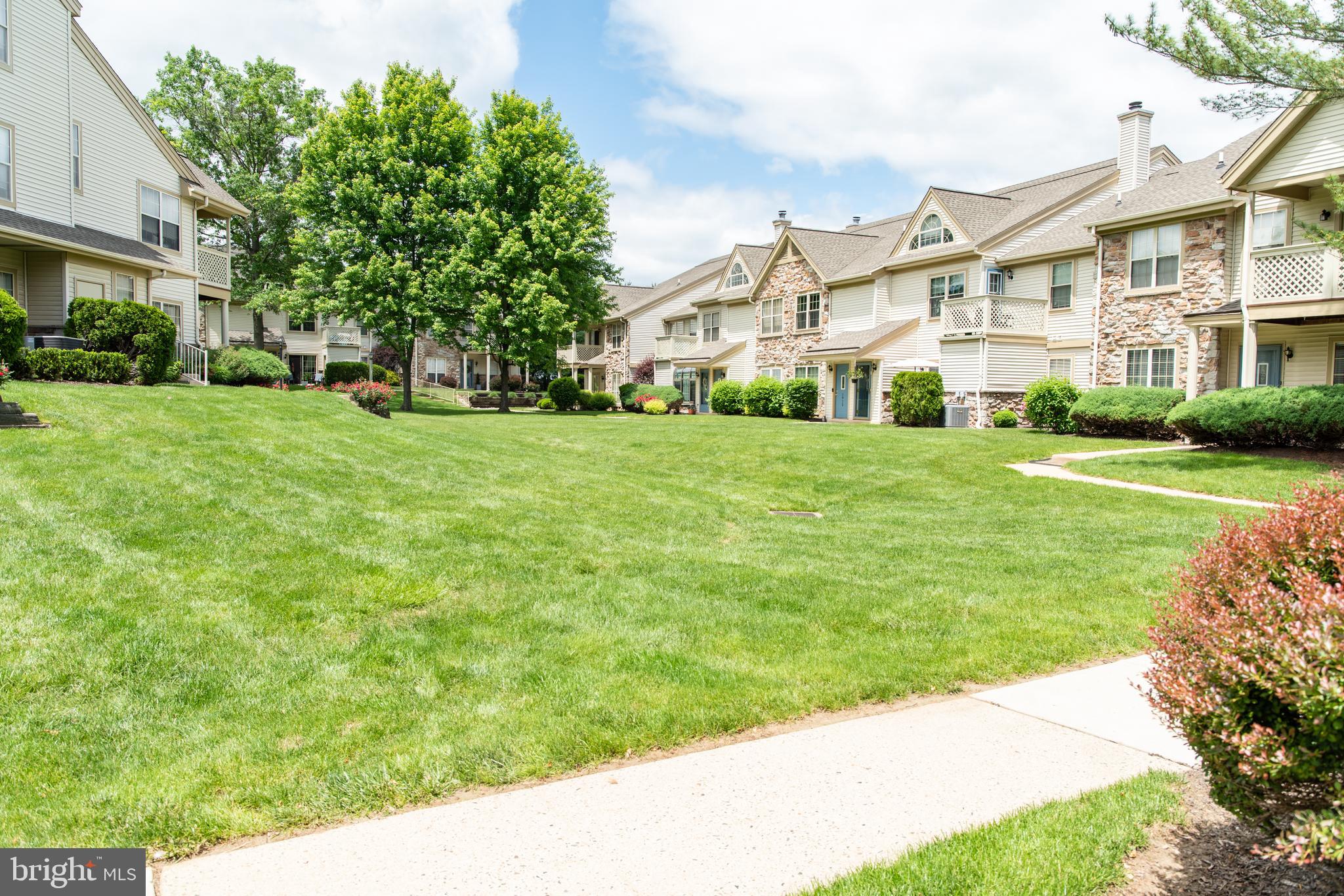 MONTGOMERY BROOKE - Residential