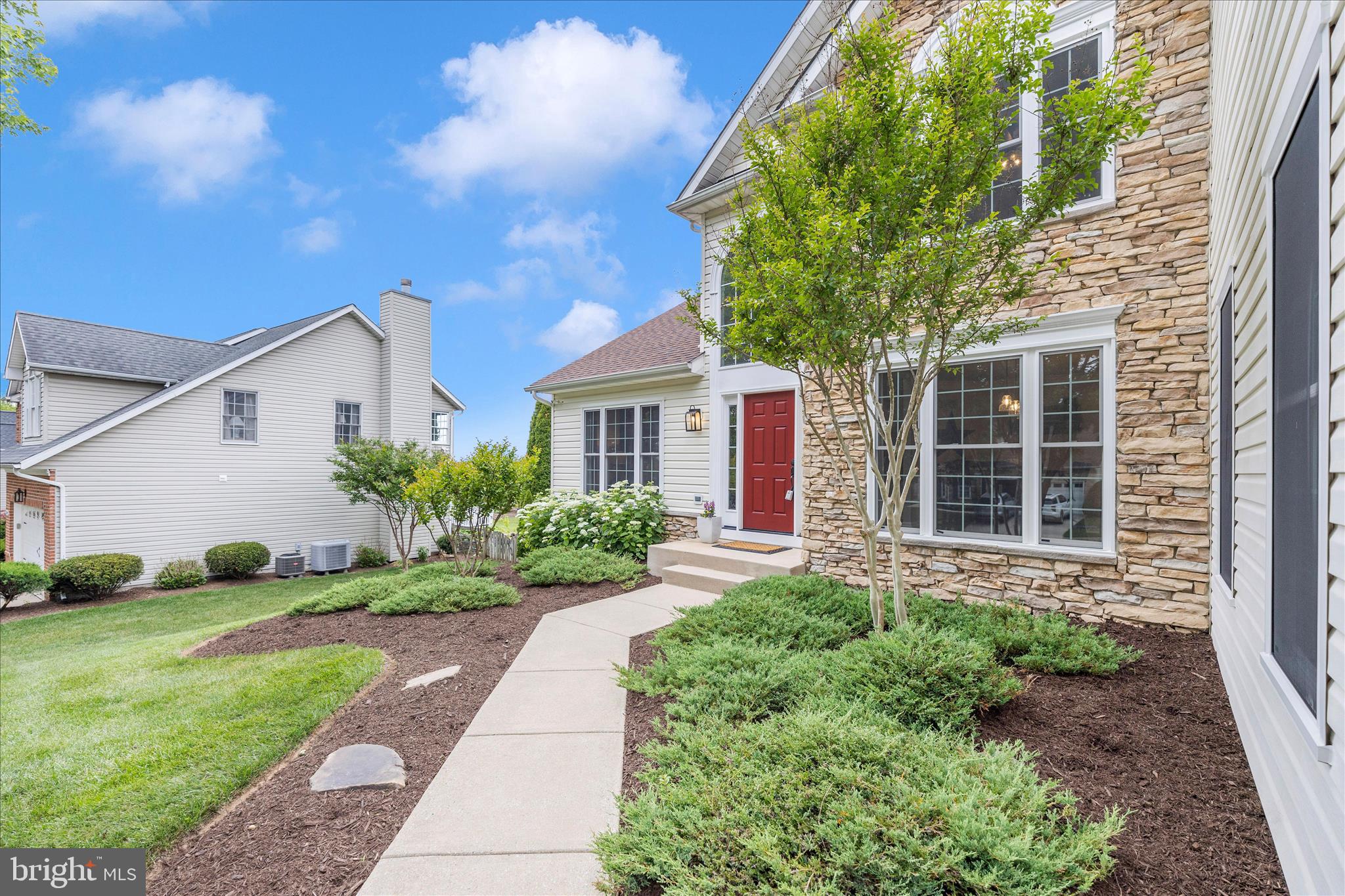 1507 SUMMER SWEET LANE