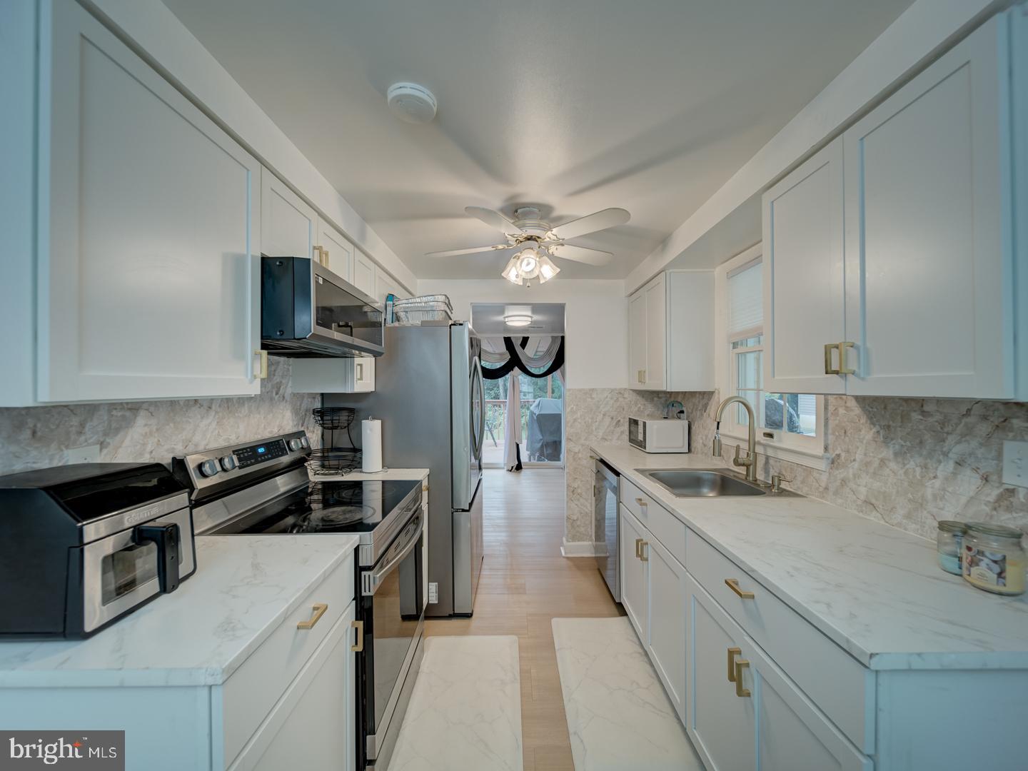 HICKORY RIDGE - Residential