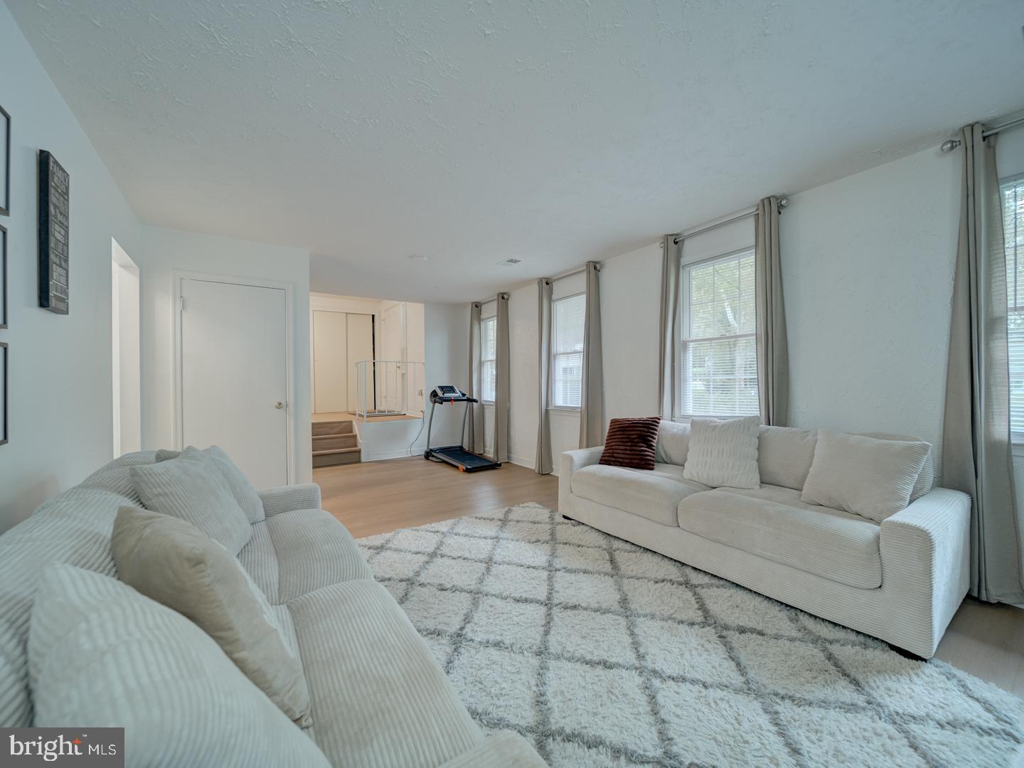 HICKORY RIDGE - Residential