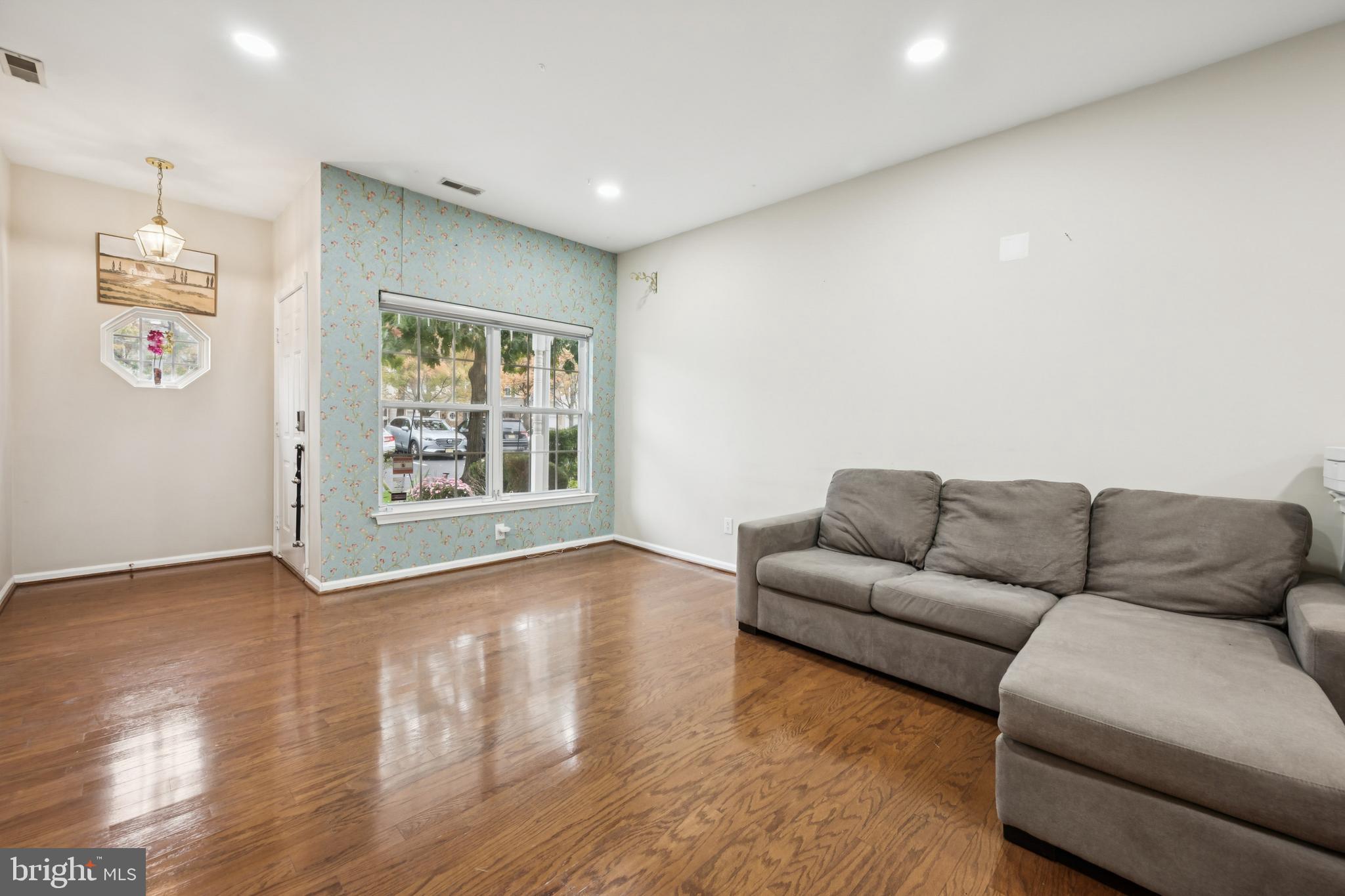 8006 NORMANDY DRIVE