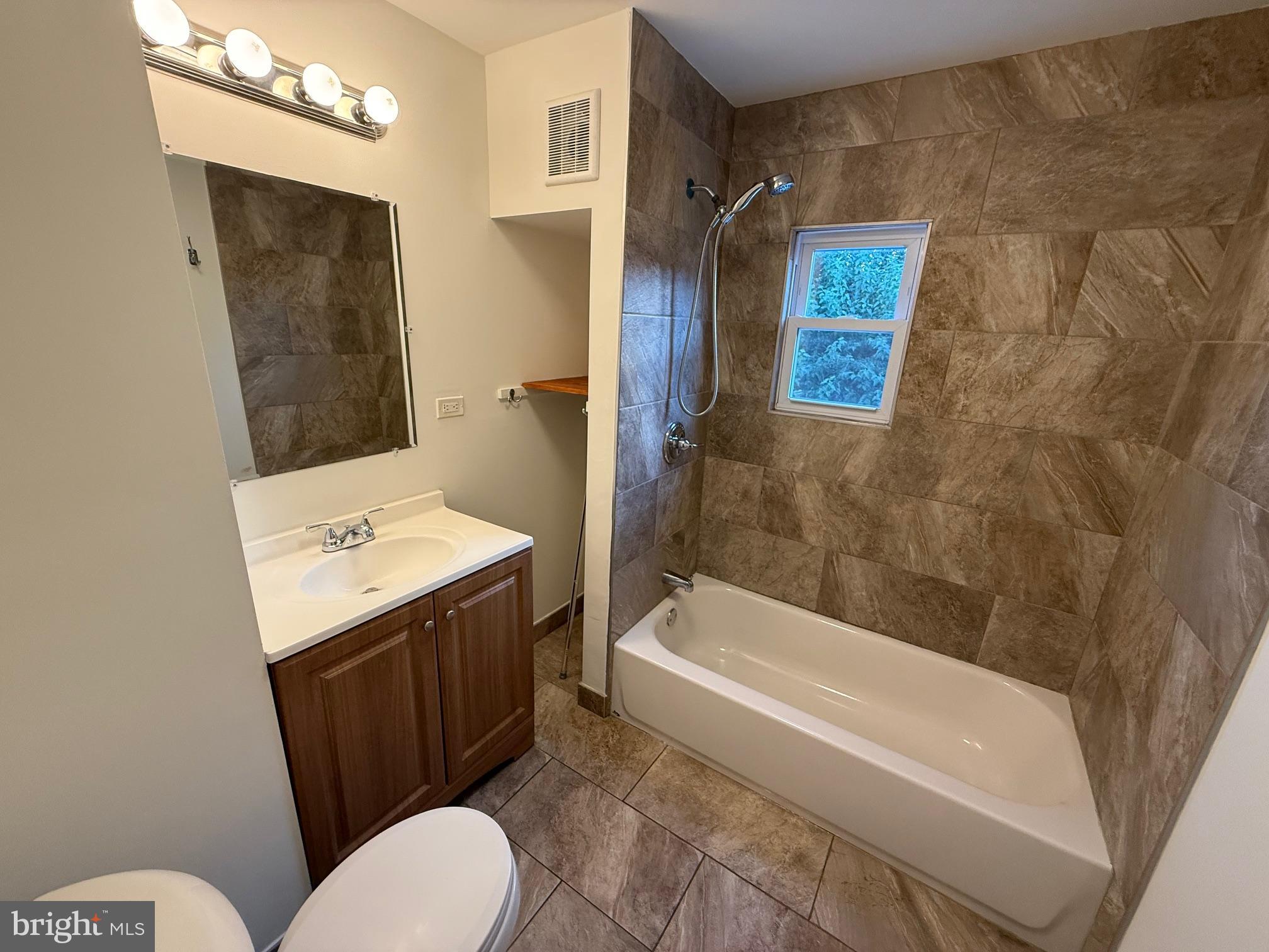 PORT RICHMOND - Residential