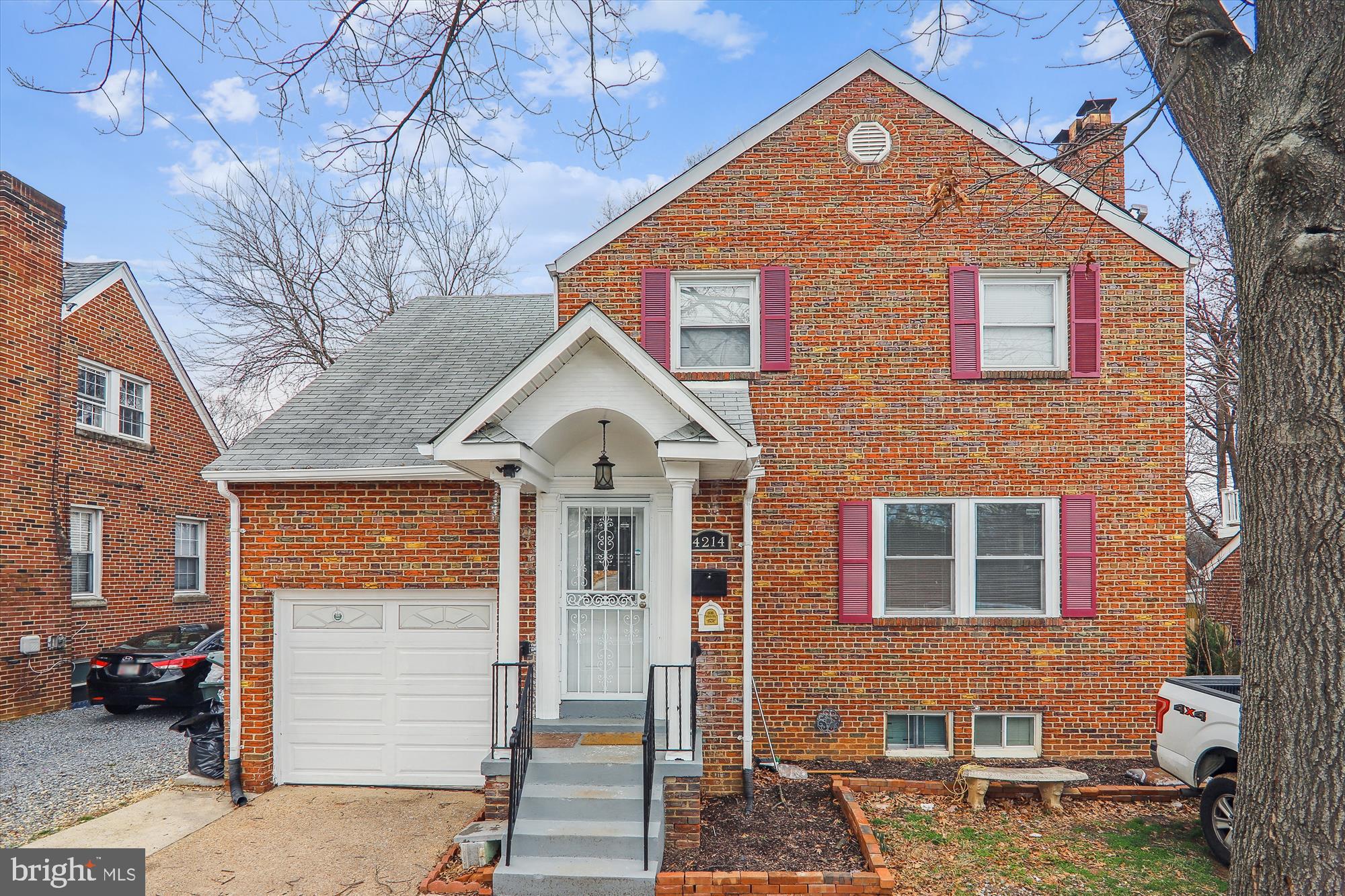 UNIVERSITY PARK - Residential