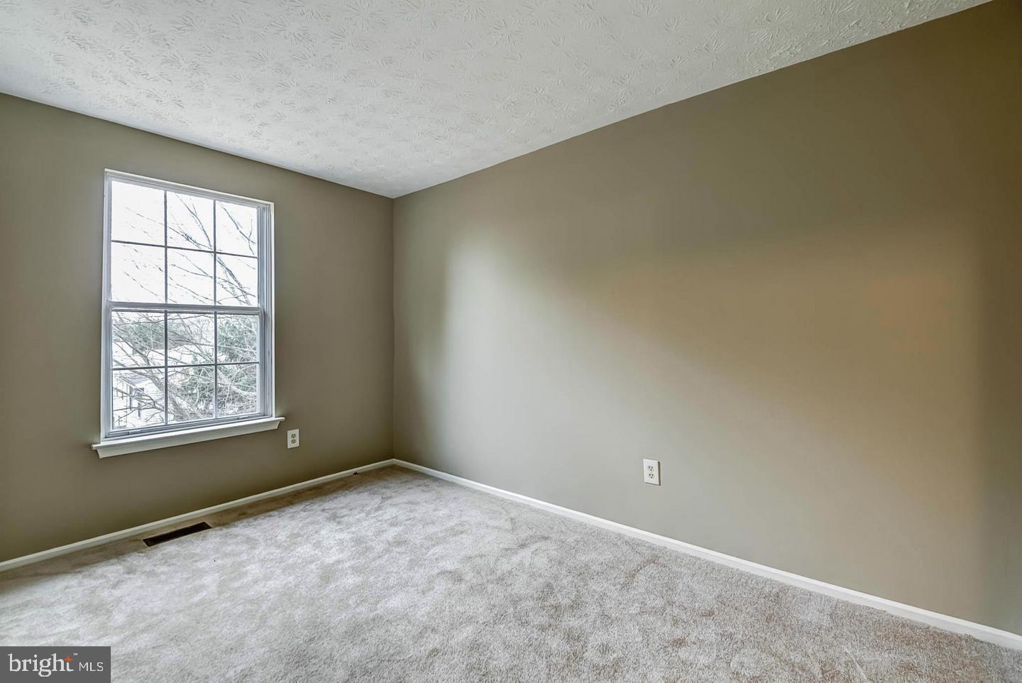 RIDGEVIEW ESTATES ADDITION - Residential Lease