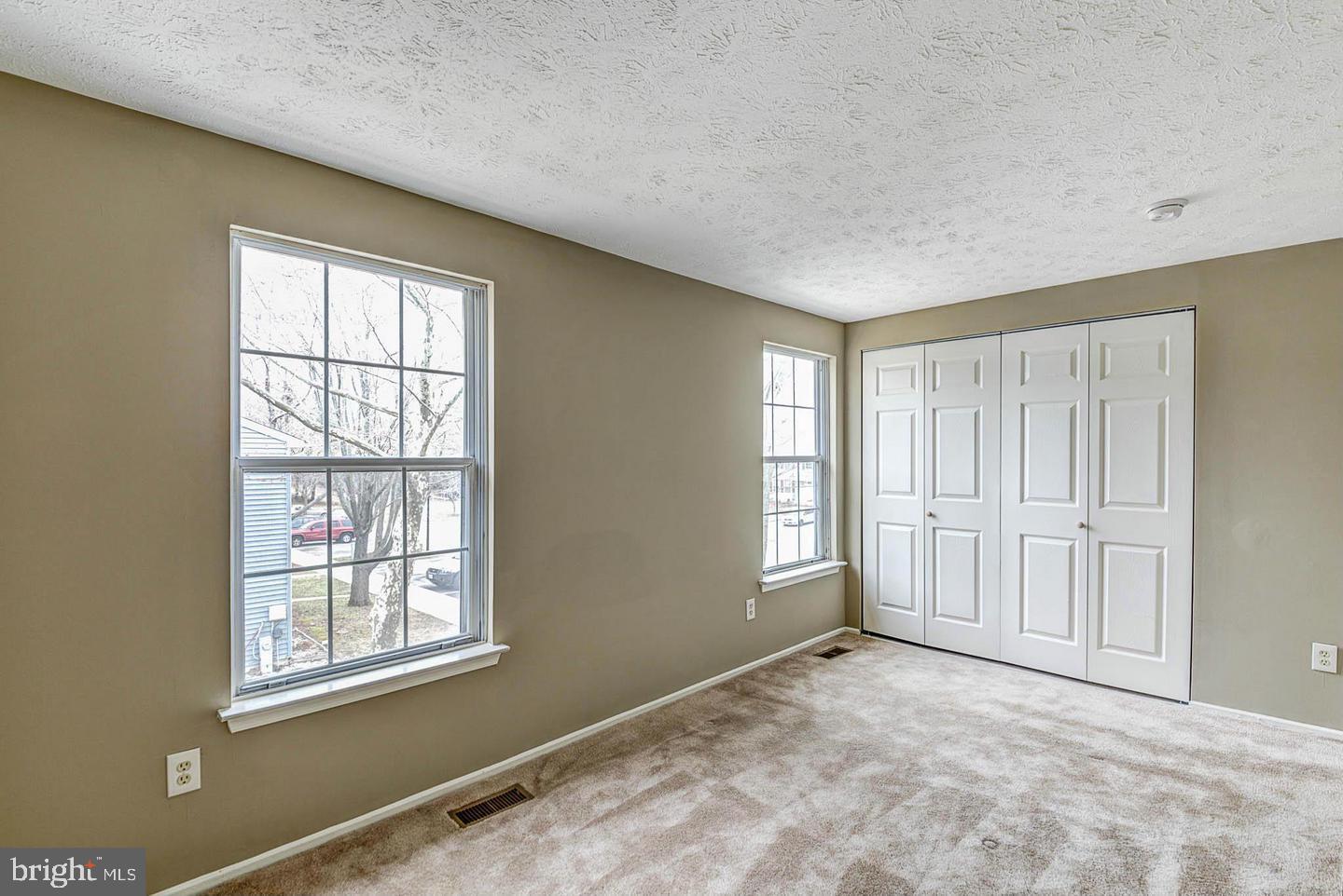 RIDGEVIEW ESTATES ADDITION - Residential Lease