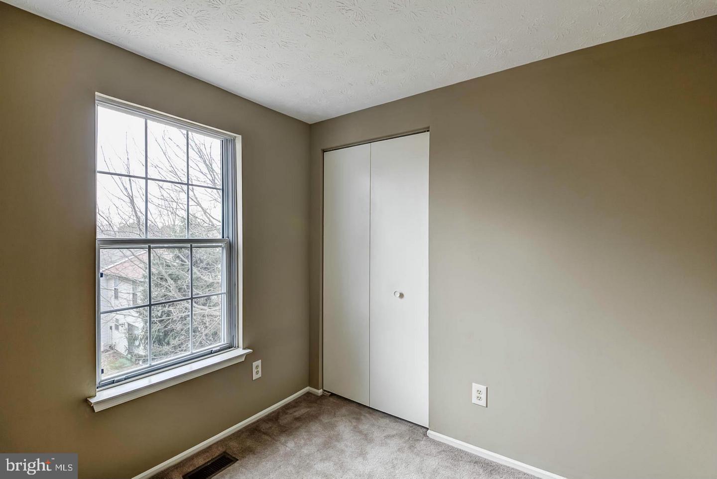 RIDGEVIEW ESTATES ADDITION - Residential Lease