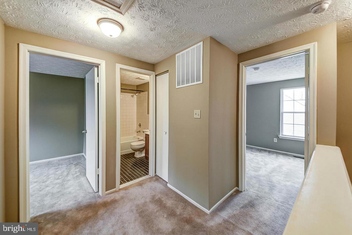 RIDGEVIEW ESTATES ADDITION - Residential Lease