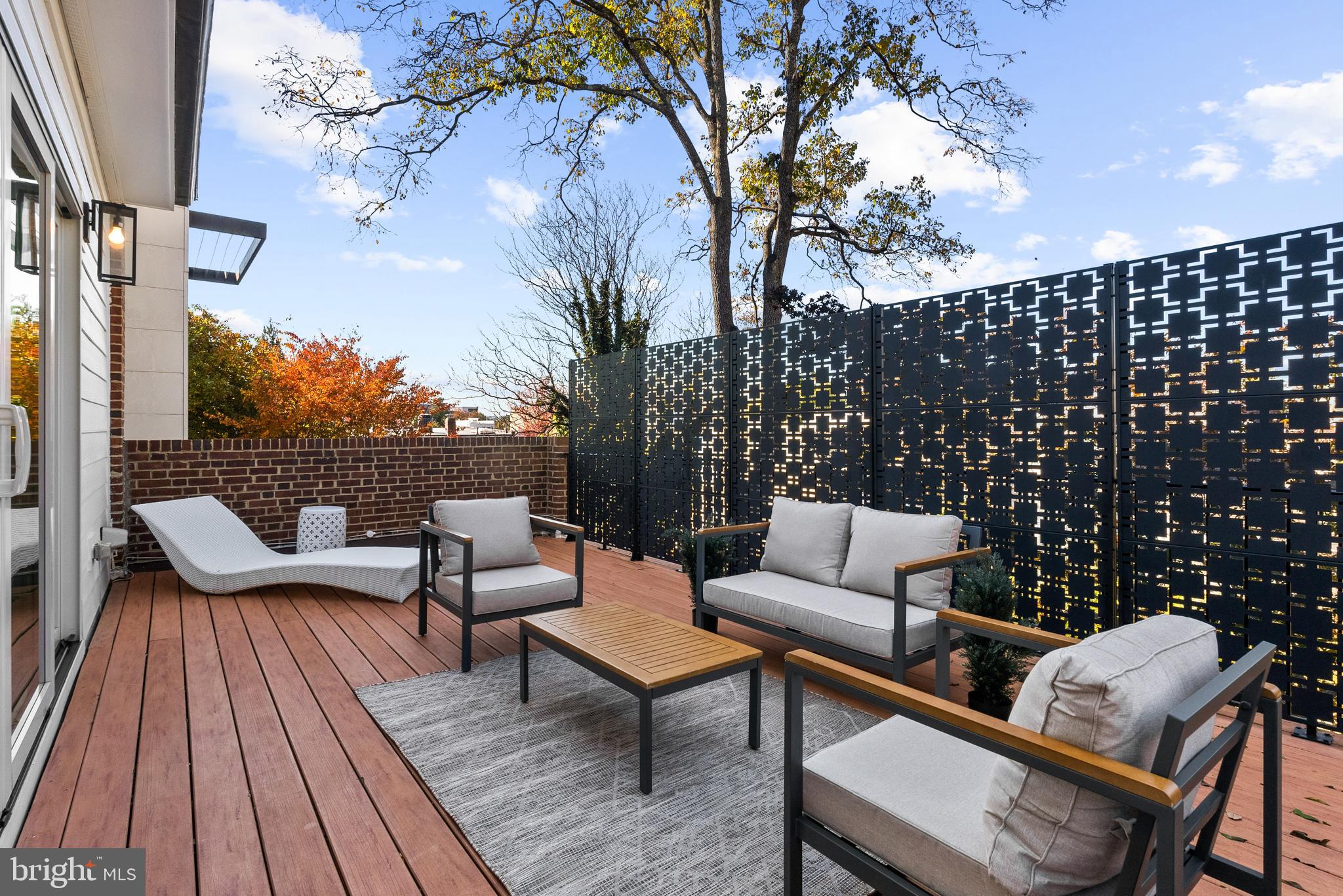 GEORGETOWN - Residential