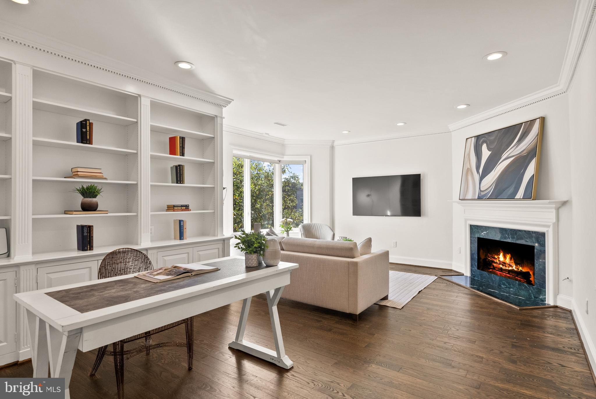 GEORGETOWN - Residential