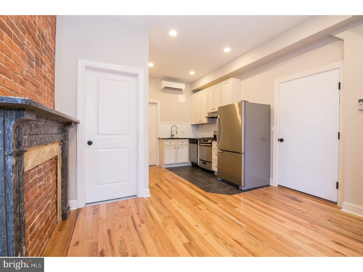 SOCIETY HILL - Residential Income