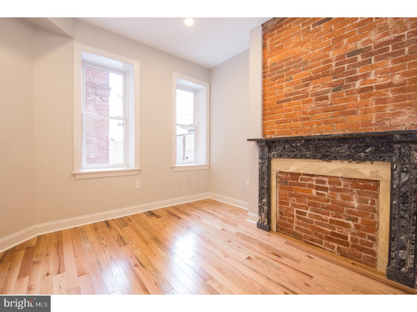 SOCIETY HILL - Residential Income