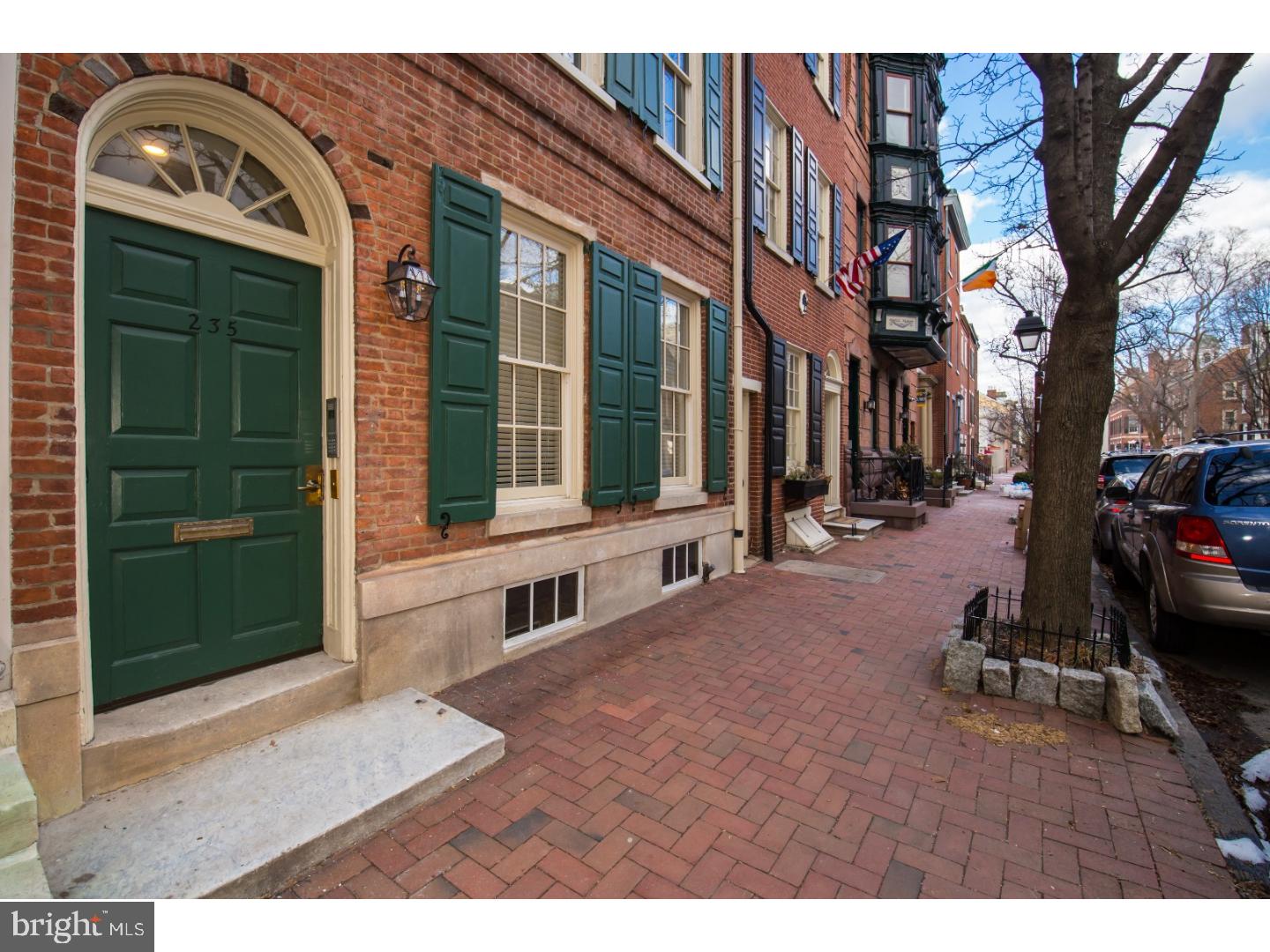 SOCIETY HILL - Residential Income