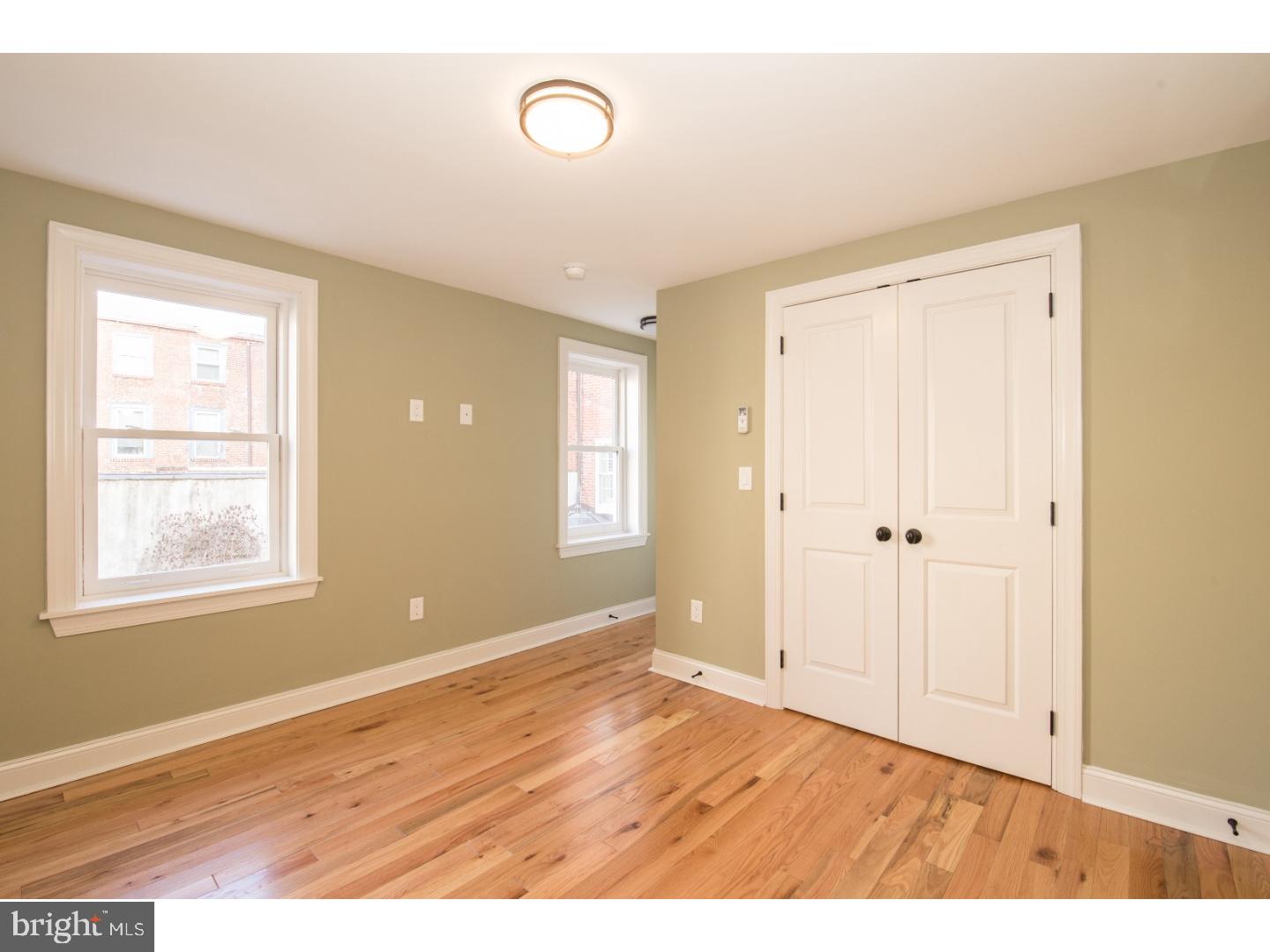 SOCIETY HILL - Residential Income
