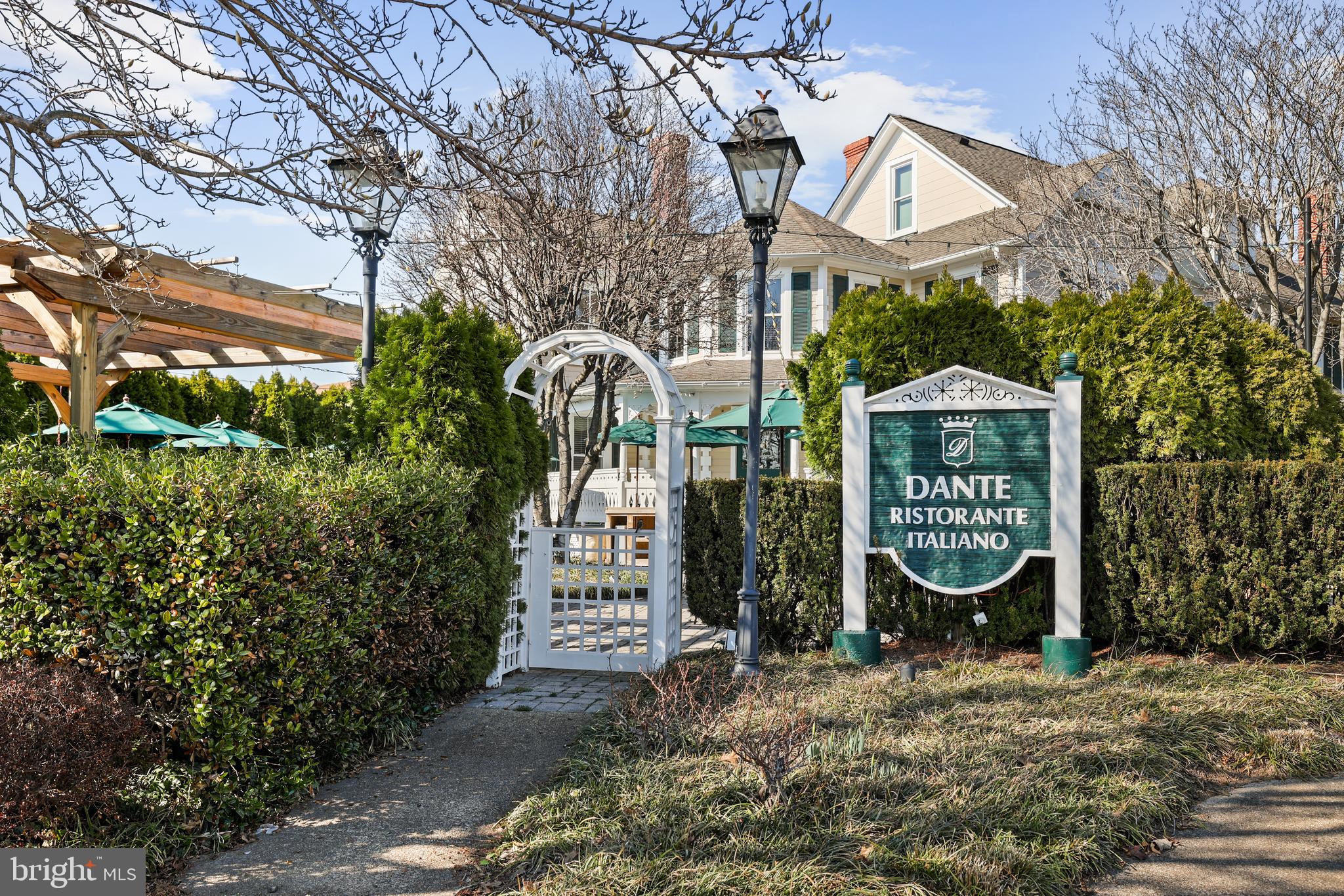 FOREST LAKE ESTATES - Residential