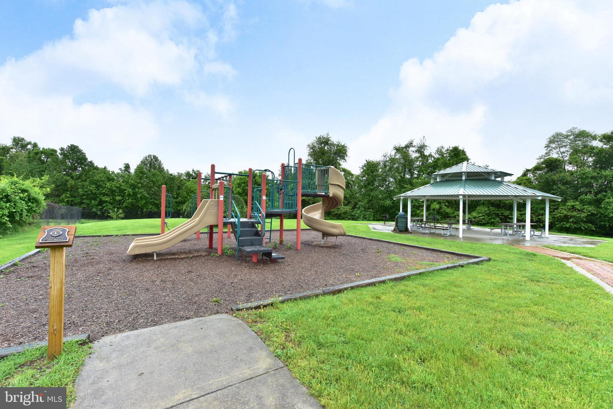 FOREST LAKE ESTATES - Residential