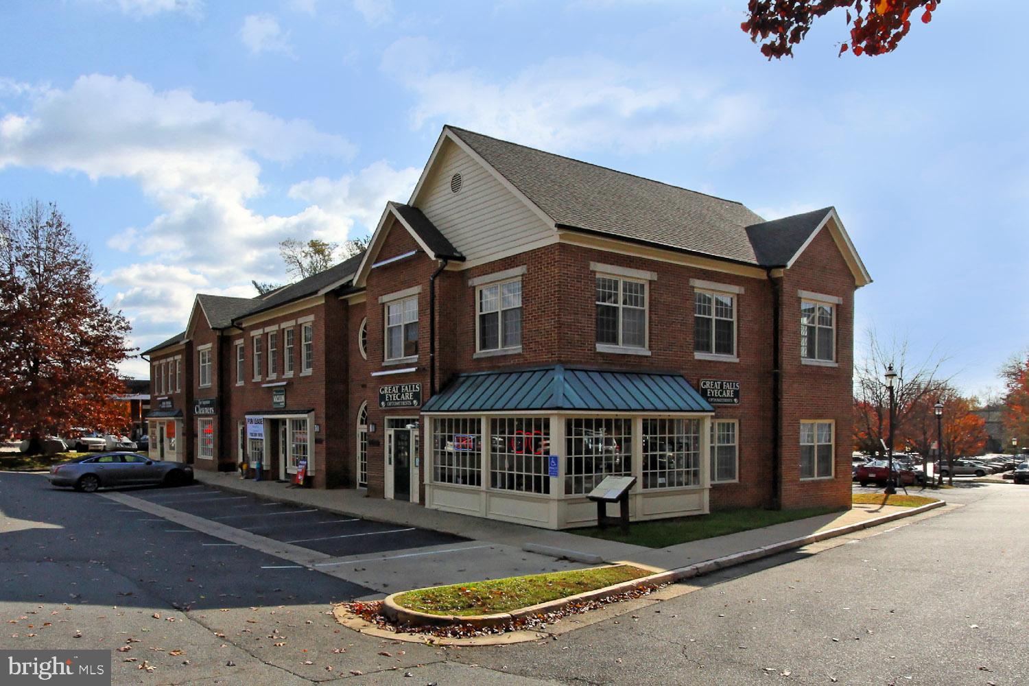 FOREST LAKE ESTATES - Residential