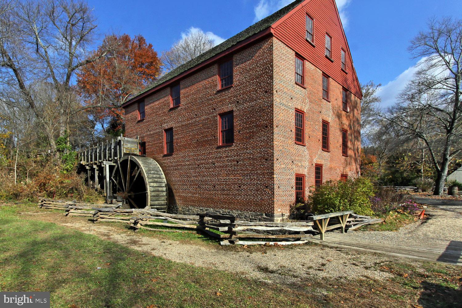 FOREST LAKE ESTATES - Residential