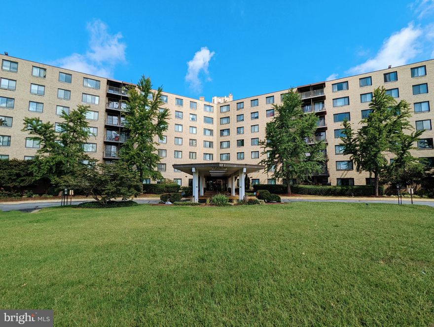 Back on the market!! RARE southern exposure penthouse with view of Washington Monument priced to move.
Commuter's Dream single bedroom penthouse condo close to Hyattsville Crossing Metro station (green line) with gorgeous 7th floor southern exposed view that extends from Lower Kenilworth to the tip of the Washington Monument (DC fireworks on the 4th of July are visible) Near The Mall at Prince George's and The Regal Hyattsville Royale.  Newly renovated public library to the left Safeway straight ahead with University of MD and DC close by.  So whether you  need large windows and a porch for your rare houseplants or you just love being within walking distance of so many different restaurants this Gem of PG county is rare and you will quickly find yourself unwilling to live any other way. Pool, Gym and Party room on premesis. All utilities except internet are included in condo fees!