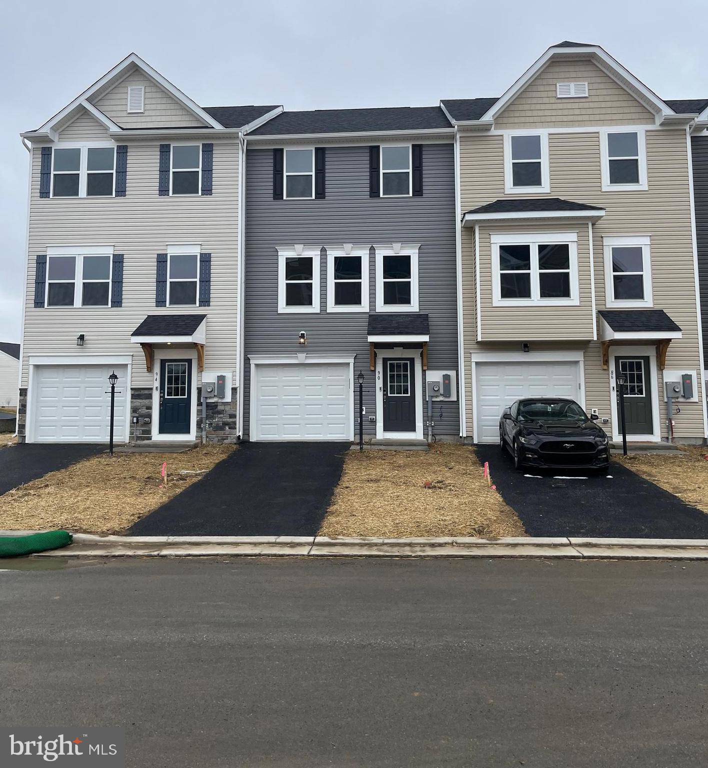 SOUTH BROOK - Residential Lease