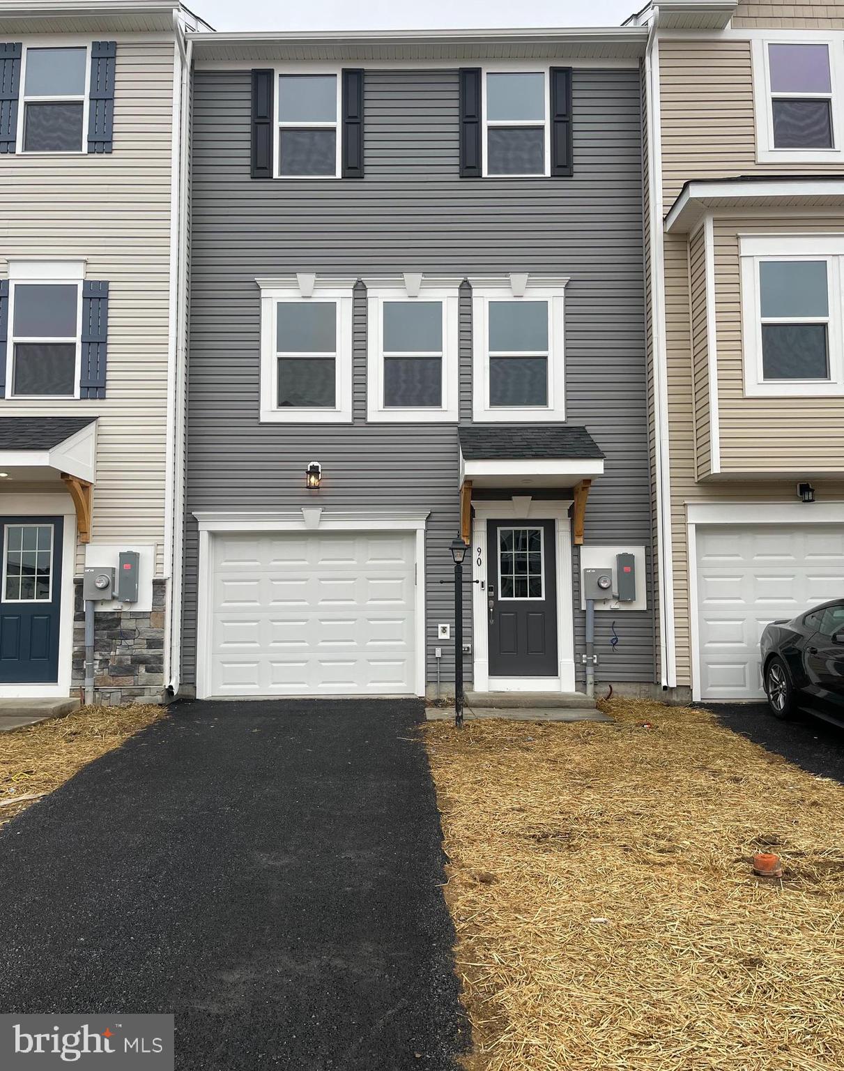 SOUTH BROOK - Residential Lease