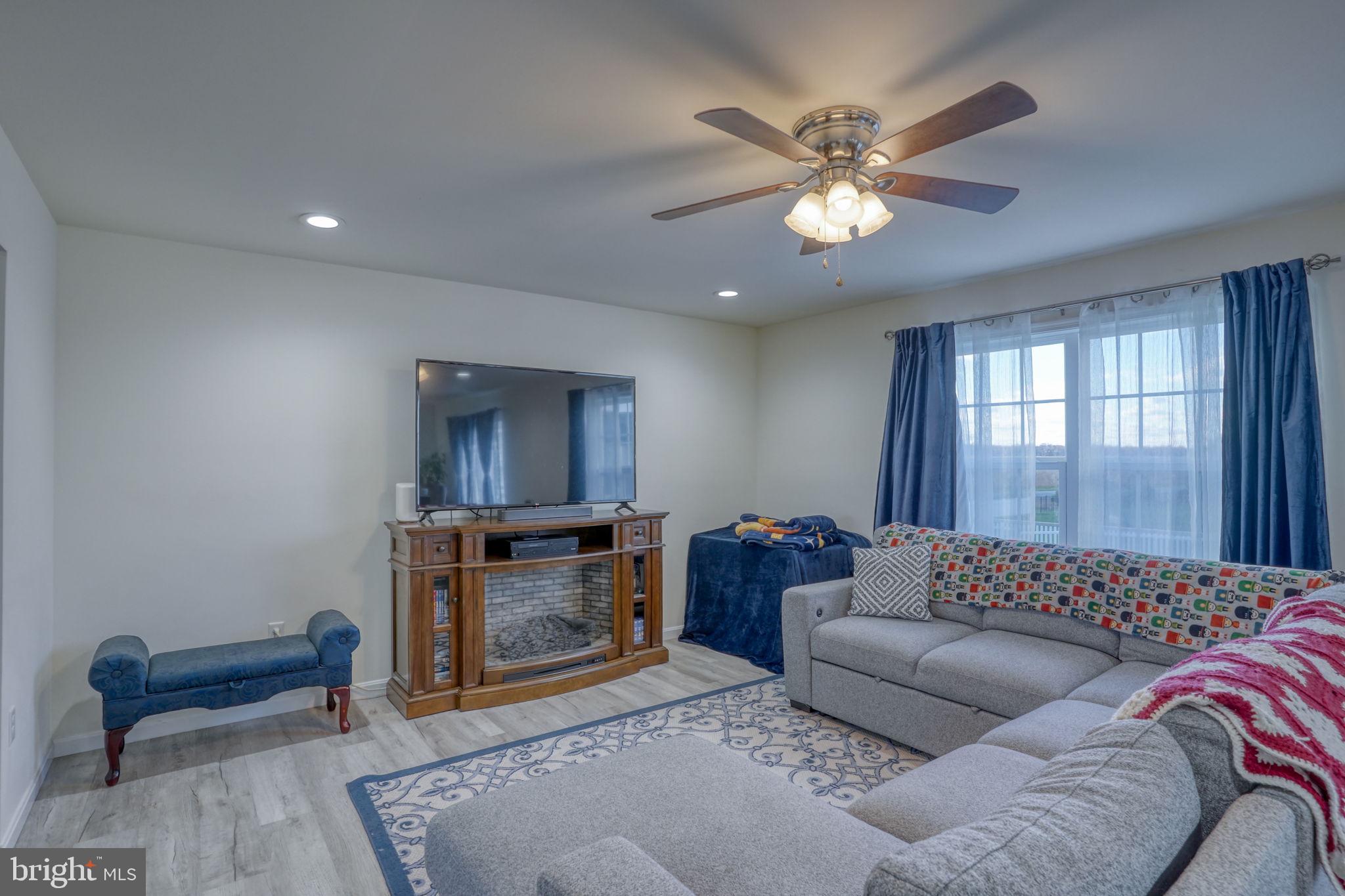 BARRETT FARM - Residential