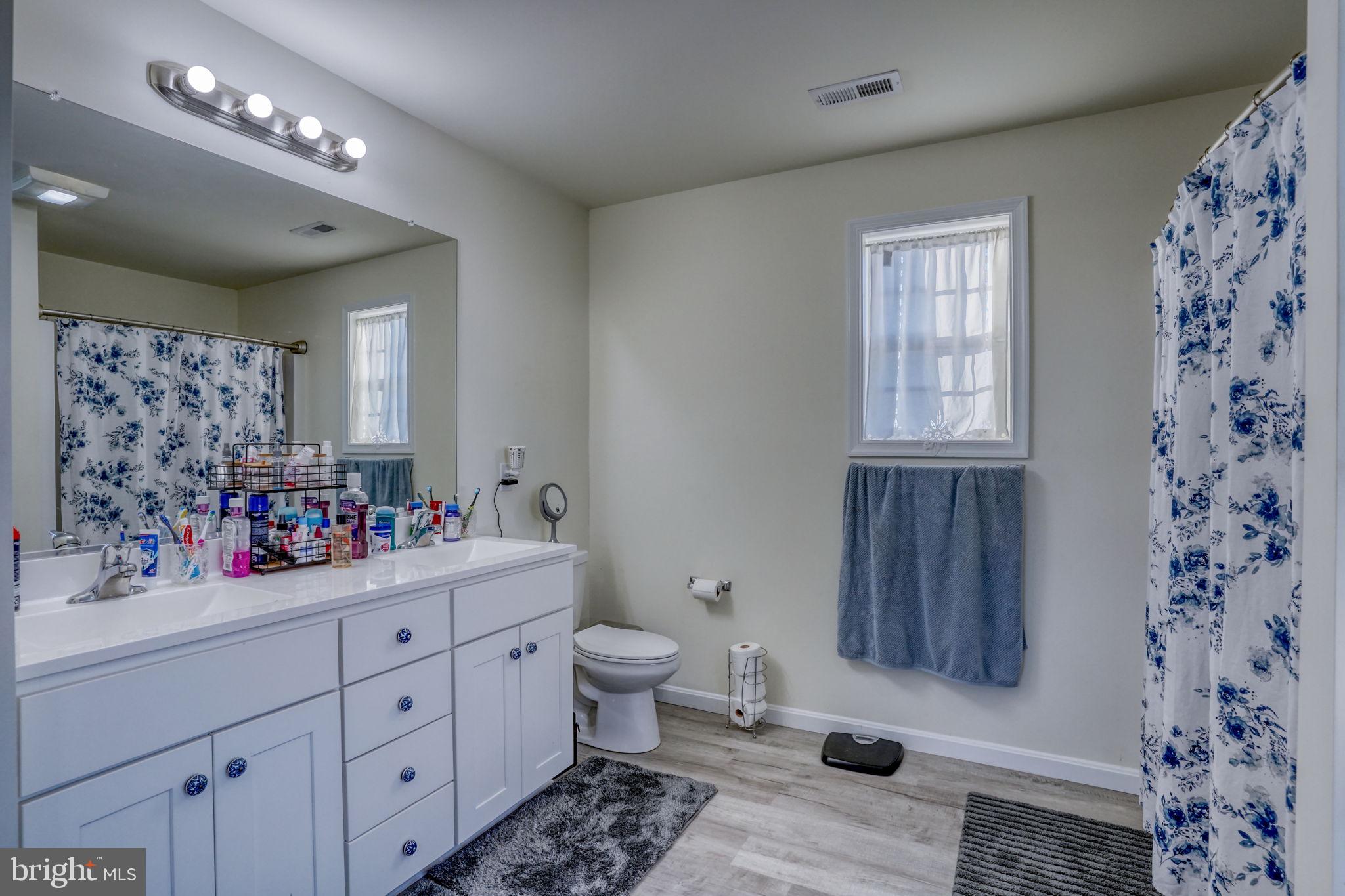 BARRETT FARM - Residential