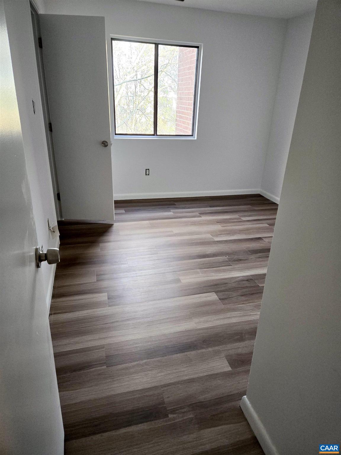 110 TURTLE CREEK RD 6