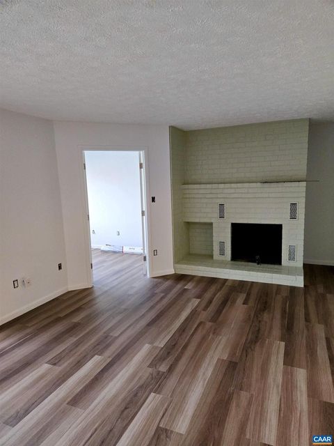 110 TURTLE CREEK RD 6 CHARLOTTESVILLE VA 22901