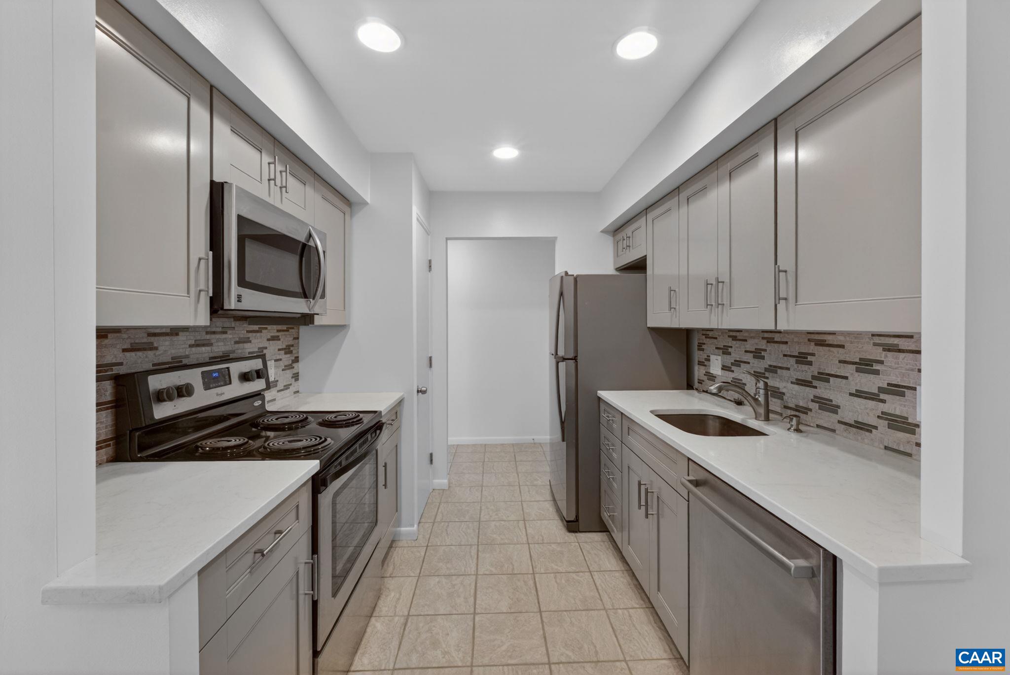 110 TURTLE CREEK RD 6