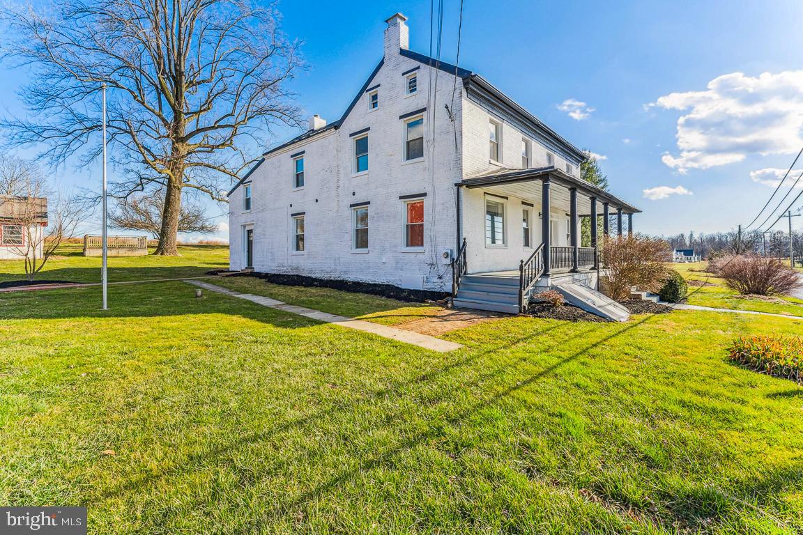 HAMPSTEAD - Residential