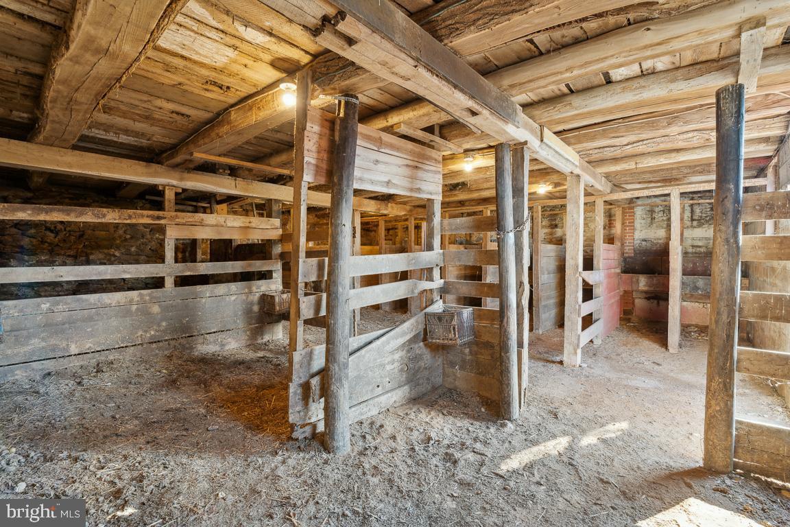 HAMPSTEAD - Residential