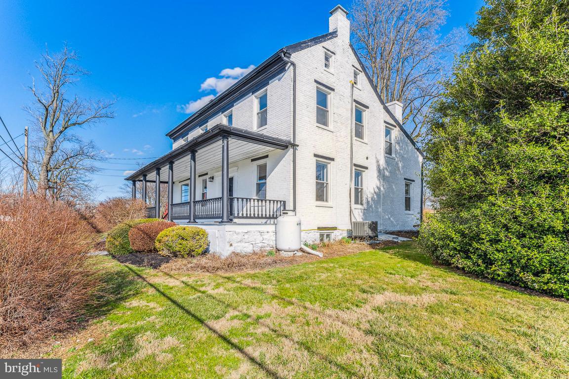 HAMPSTEAD - Residential