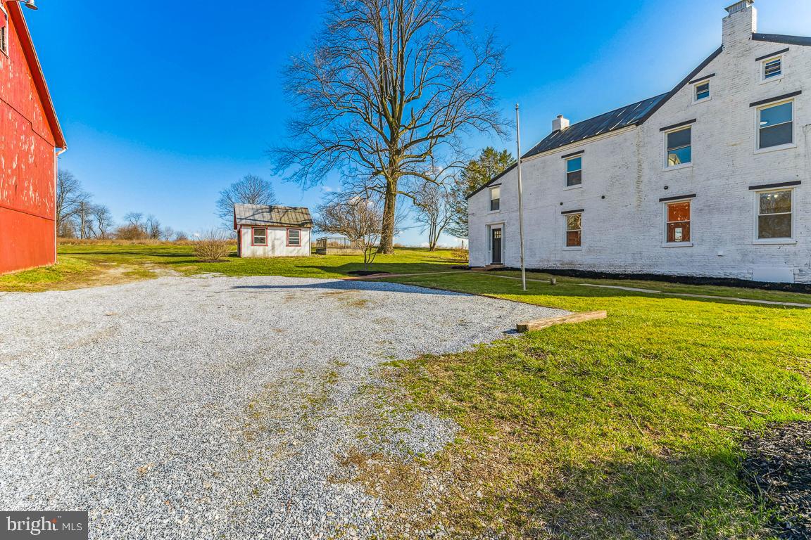 HAMPSTEAD - Residential