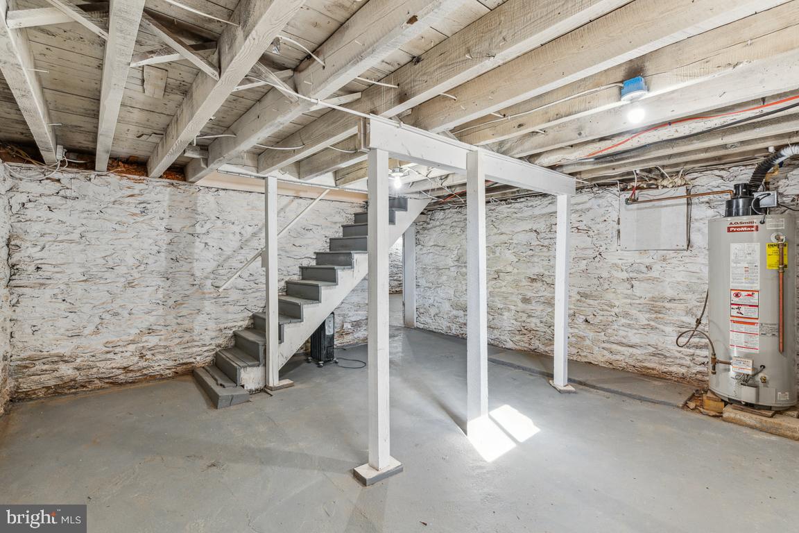 HAMPSTEAD - Residential