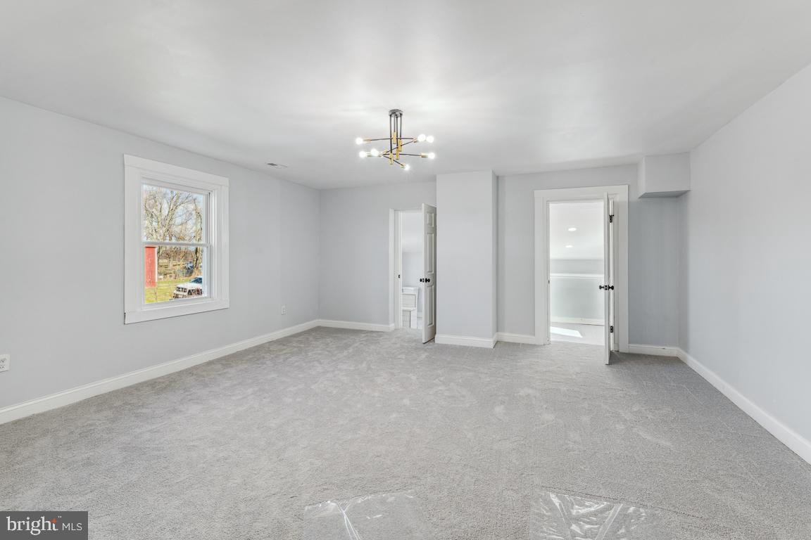 HAMPSTEAD - Residential