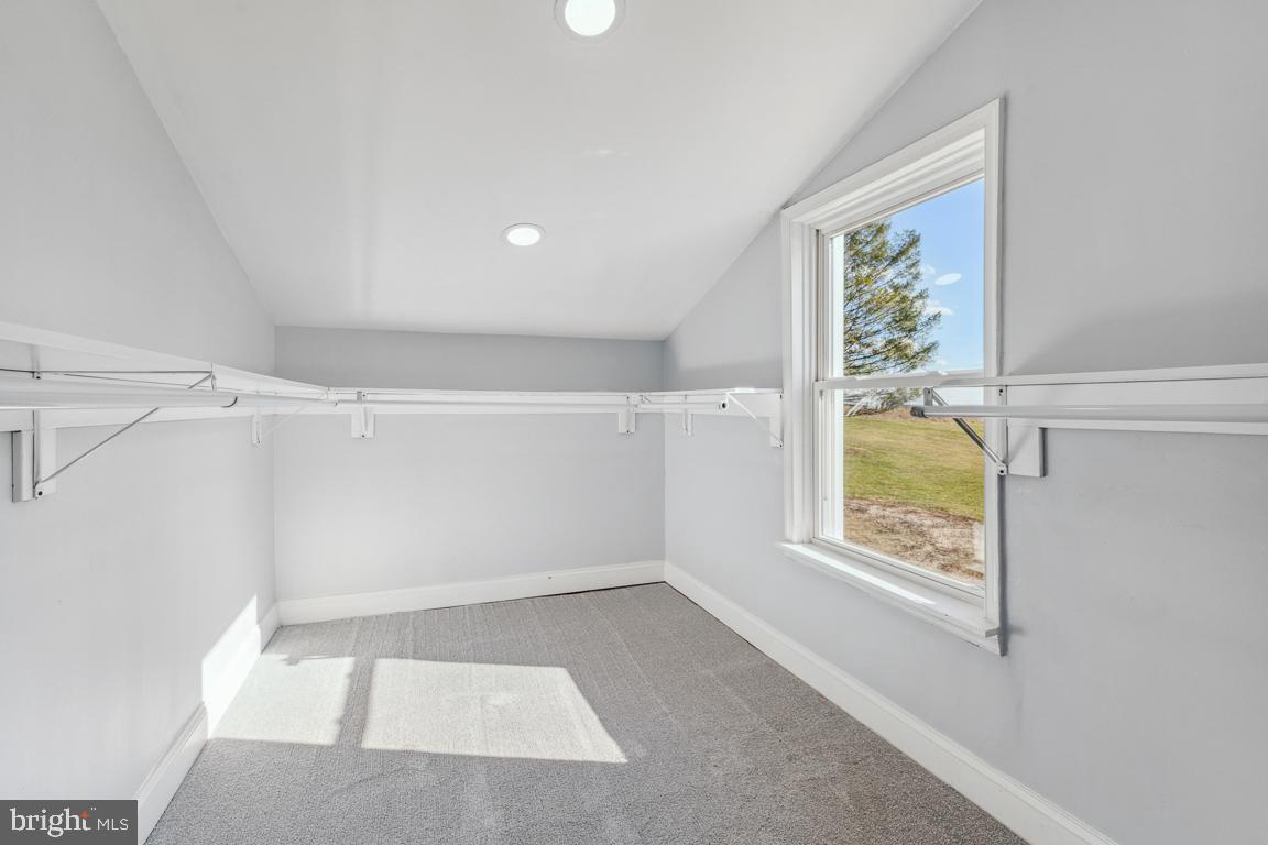 HAMPSTEAD - Residential