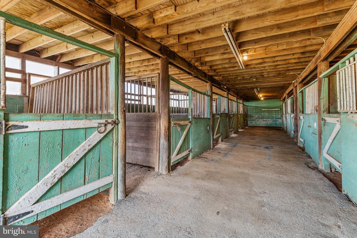 HAMPSTEAD - Residential