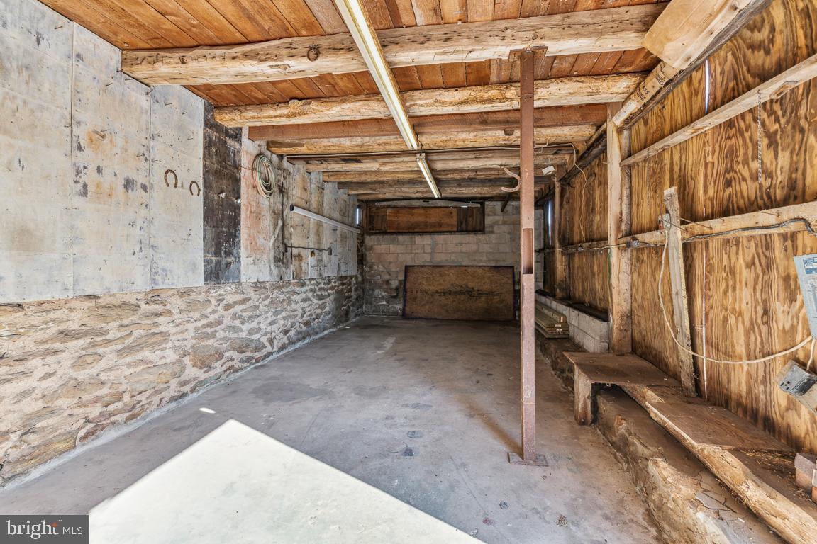 HAMPSTEAD - Residential